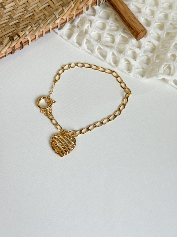 Pulseira de corrente pingente coração dourado banho em ouro 18k - Image 2