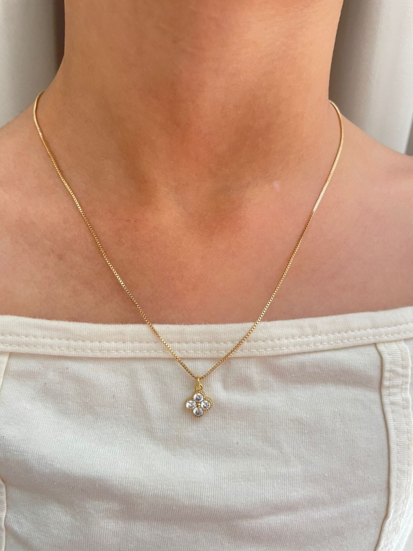 Colar com pingente cravejado de zirconia cristal banho em ouro 18k - Image 2