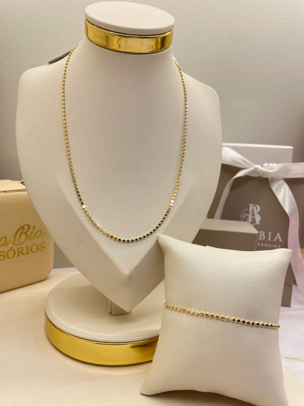 Colar de corrente bolinhas amassadas dourado banho em ouro 18k - Image 3