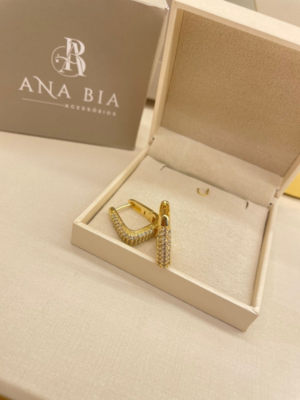 Trio de argola cravejado de zircônia cristal banho em ouro 18k - Image 3