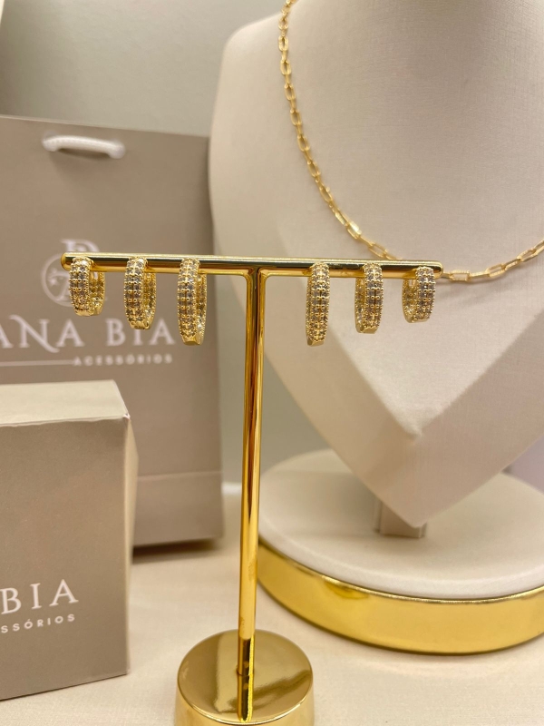 Trio de argola cravejado de zirconia cristal banho em ouro 18k