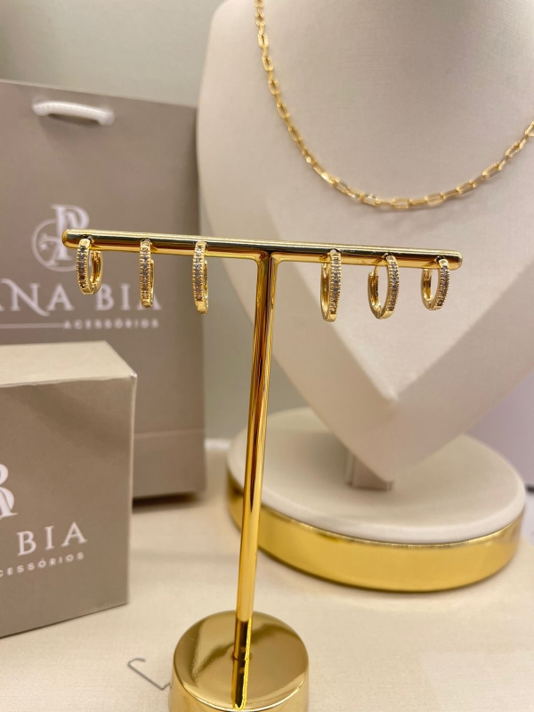 Trio de argola cravejado de zirconia cristal banho em ouro 18k