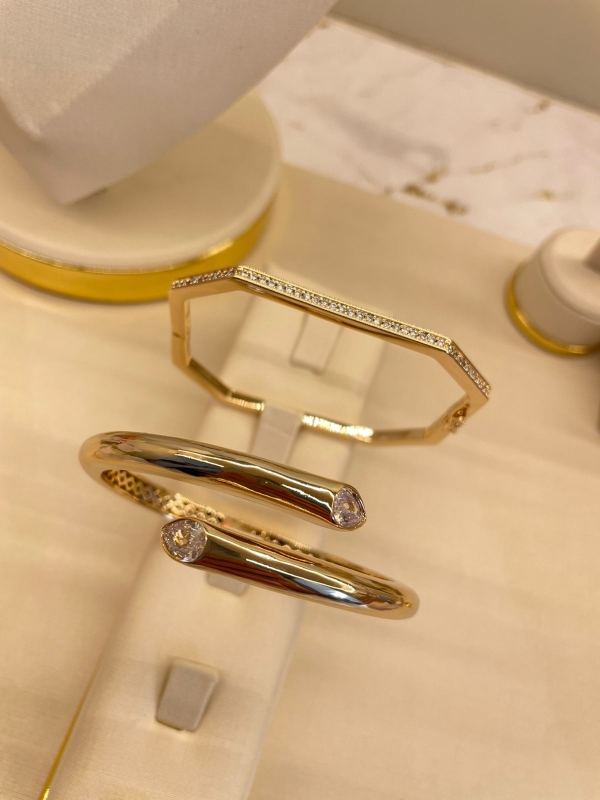Bracelete cravejado de zirconia cristal banho em ouro 18k - Image 3