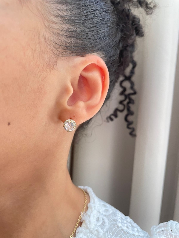 Brinco de argola ponto de luz zirconia cristal banho em ouro 18k