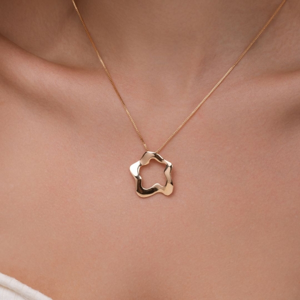 Colar de corrente com pingente orgânico liso banho em ouro 18k