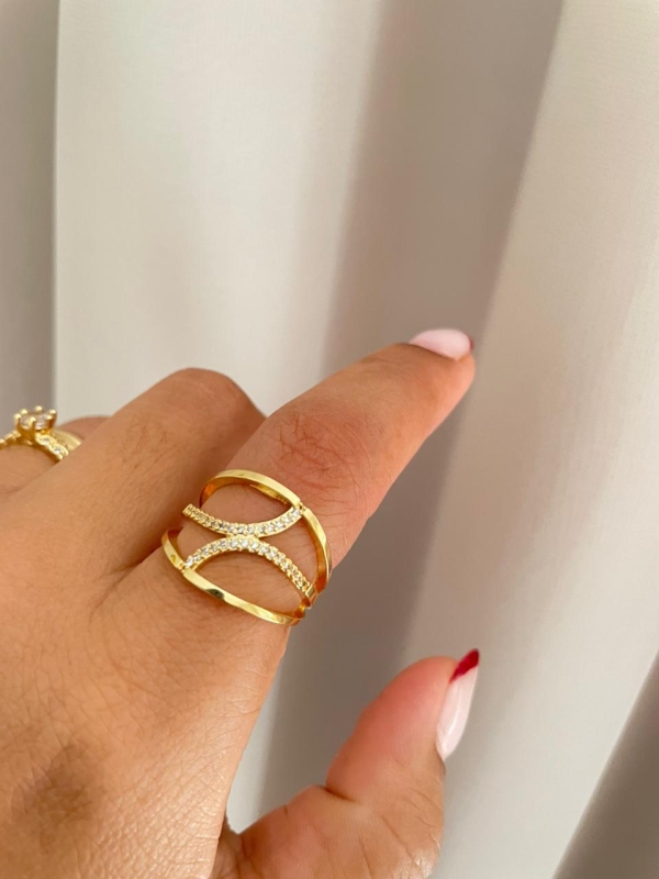 Anel dourado cravejado de zirconia cristal banho em ouro 18k - Image 2