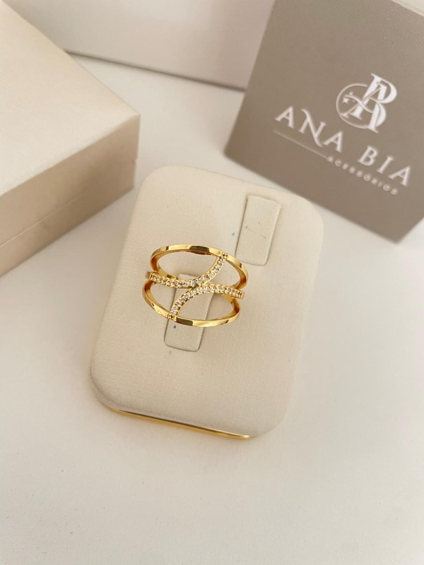 Anel dourado cravejado de zirconia cristal banho em ouro 18k