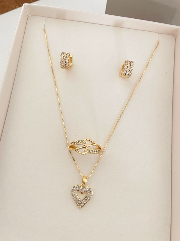 Colar com pingente de coração cravejado de zirconia cristal banho em ouro 18k - Image 2